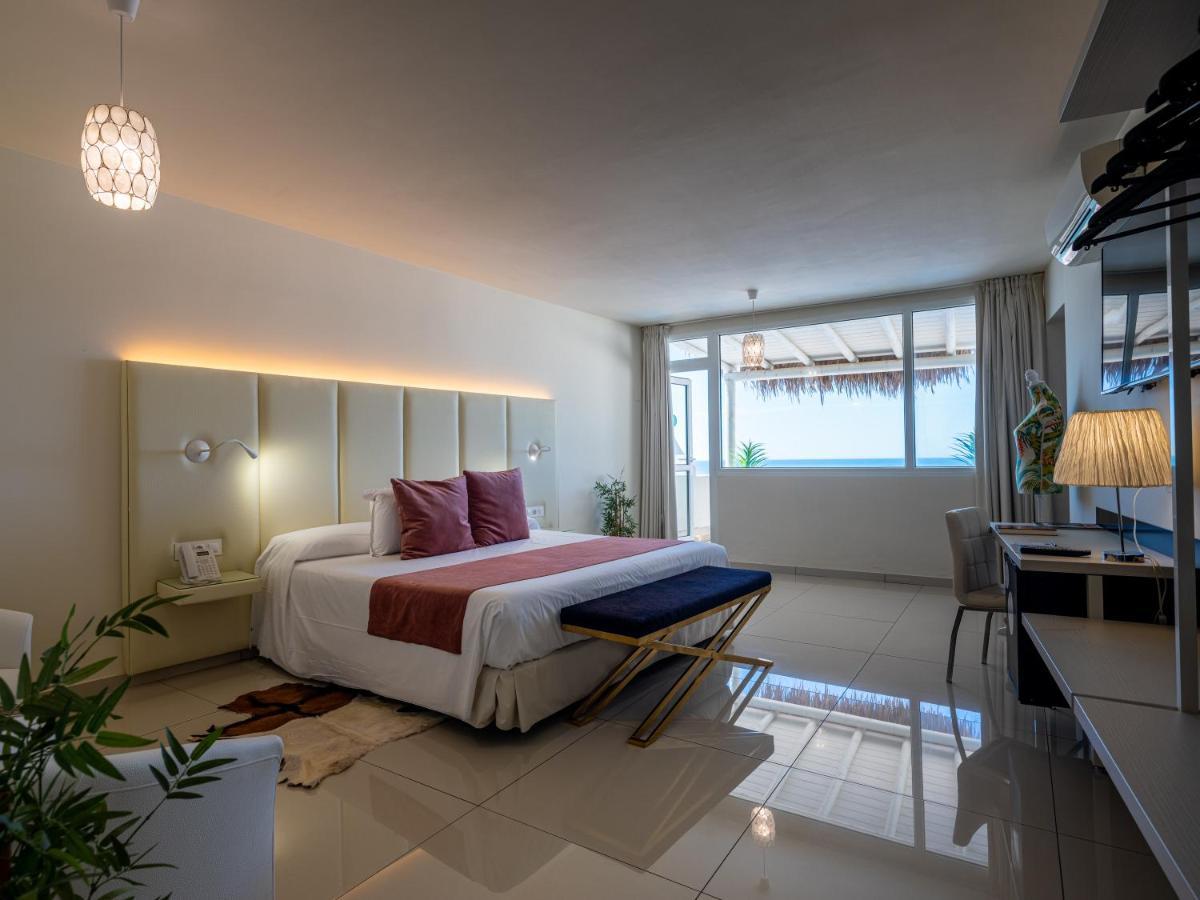 On Hotels Oceanfront Adults Designed Matalascañas Extérieur photo